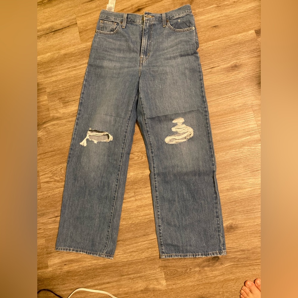 High waisted straight Levi’s